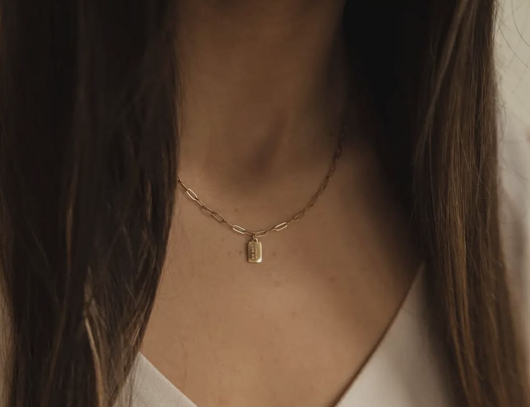 Do Not Worry Mini Tag Necklace - Image 3